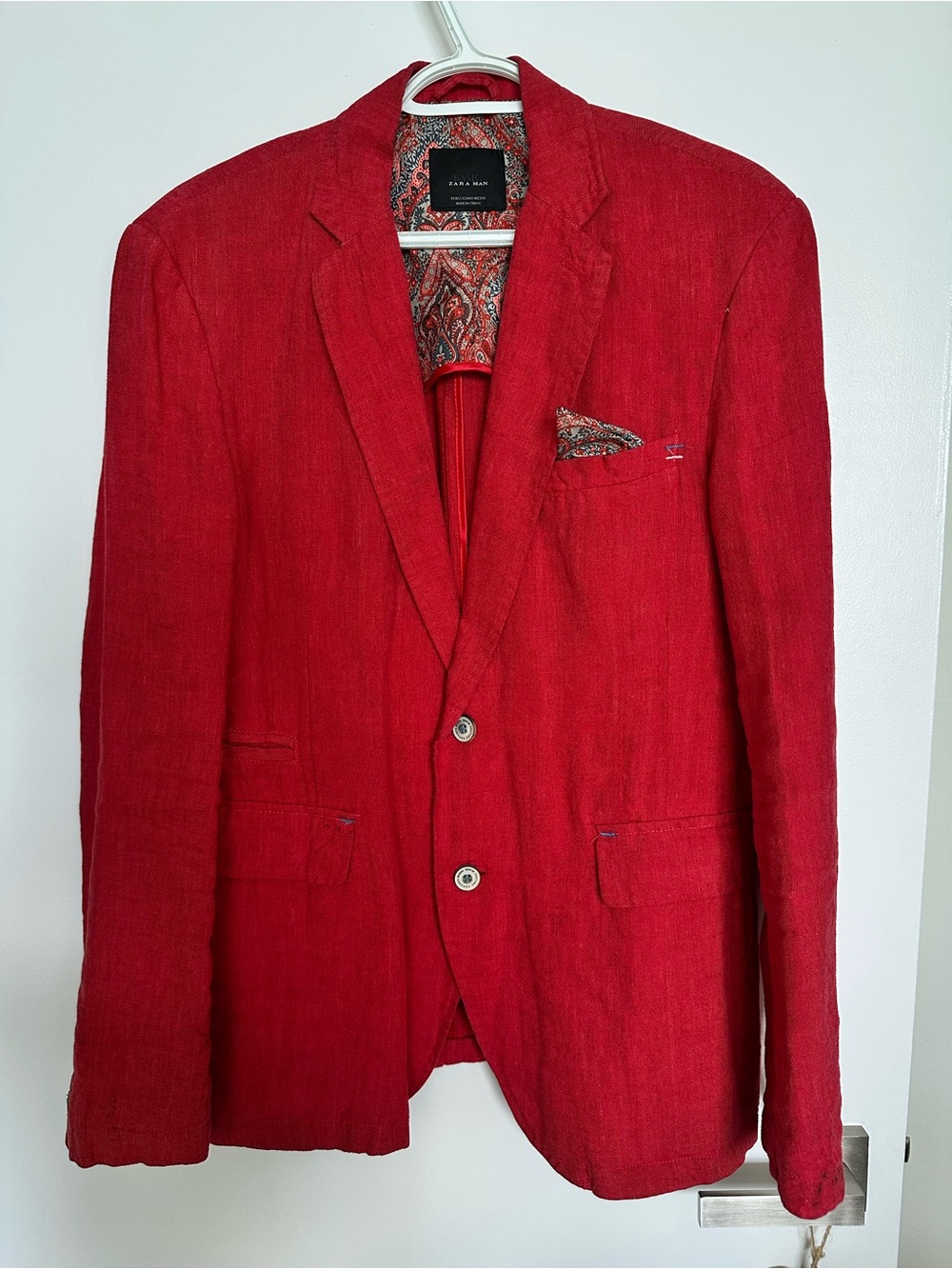 Zara Bright Red Linen-Blend Sport Coat with Paisley Pocket Square